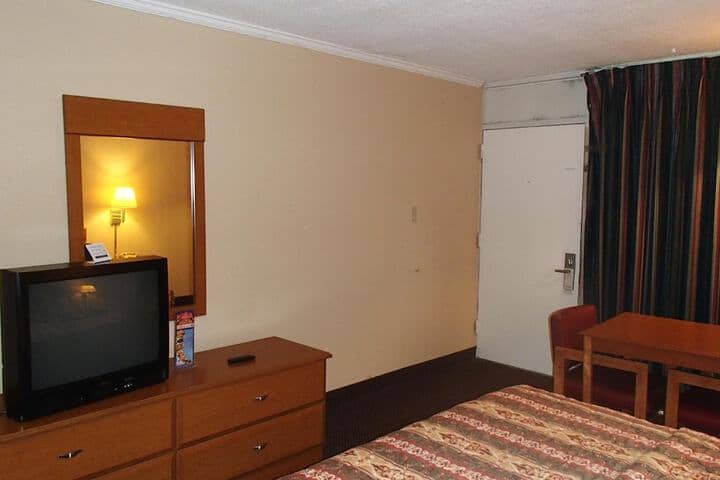 Room 14 of 31