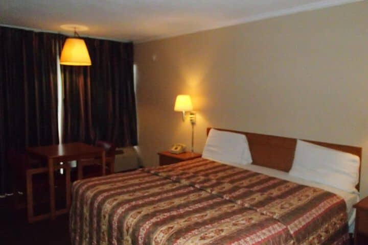 Room 16 of 31